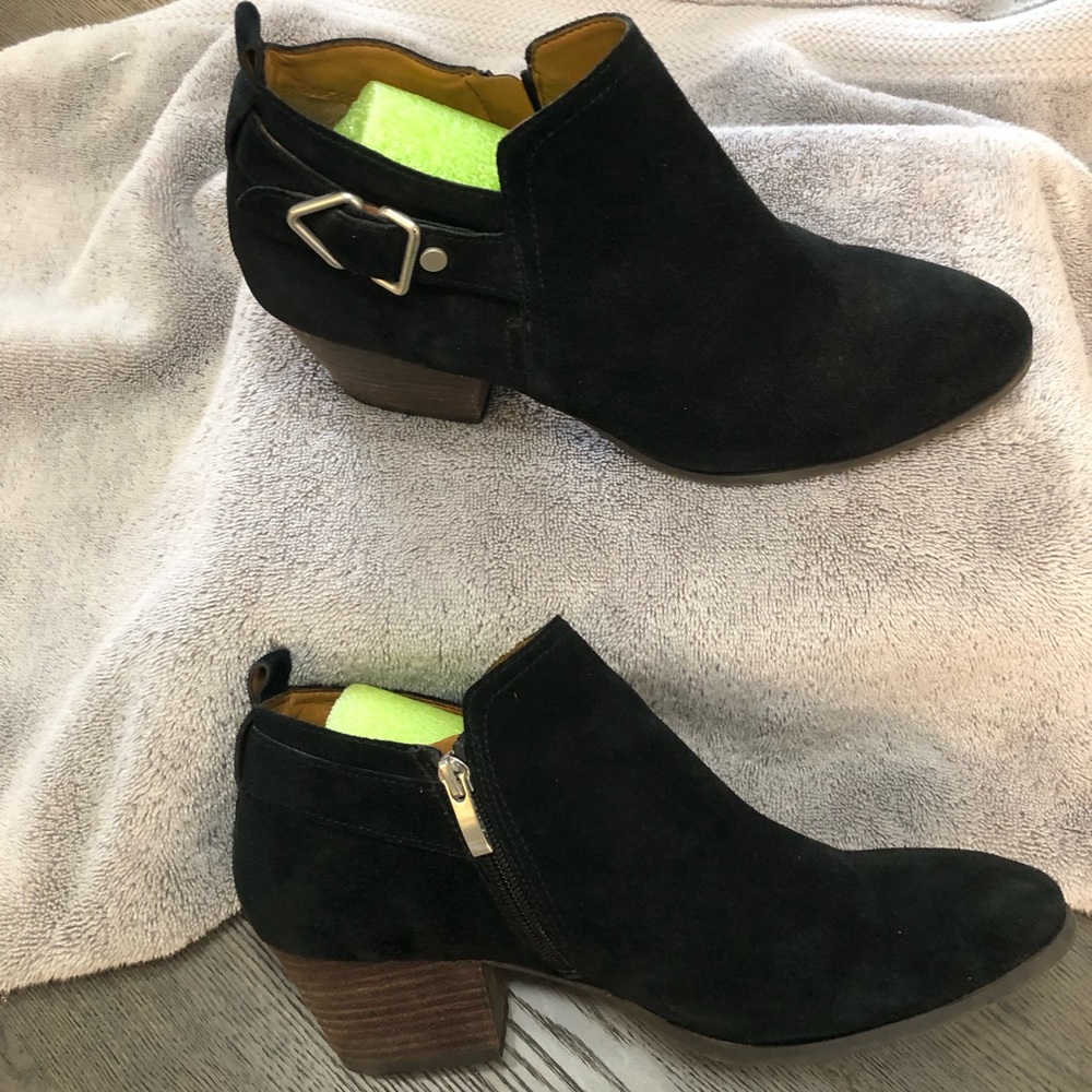 Franco Sarto black suede ankle boots - Picture 15 of 15
